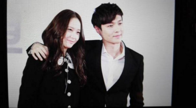 Krystal dan Lay (koreaboo)