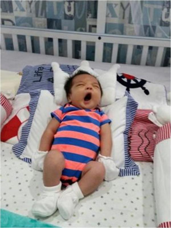 Mainaka Zanetti Bakrie, anak kedua Nia Ramadhani dan Ardie Bakrie saat umur satu bulan (via Instagram/ramadhaniabakrie)