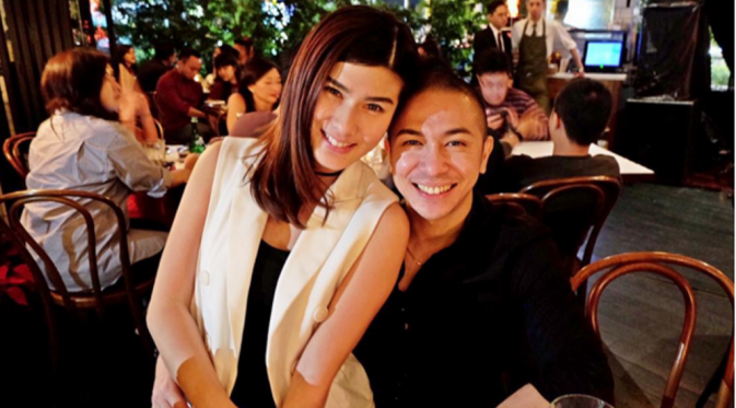 Di tengah proses perceraiannya dengan Samuel Rizal, Stevianne Agnecya mesra dengan pacar [foto: instagram/steviagnecya]