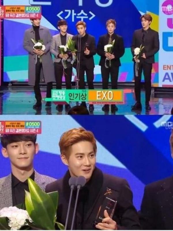 EXO raih piala di MBC Entertainment Awards 2015. foto: news.kstyles.com