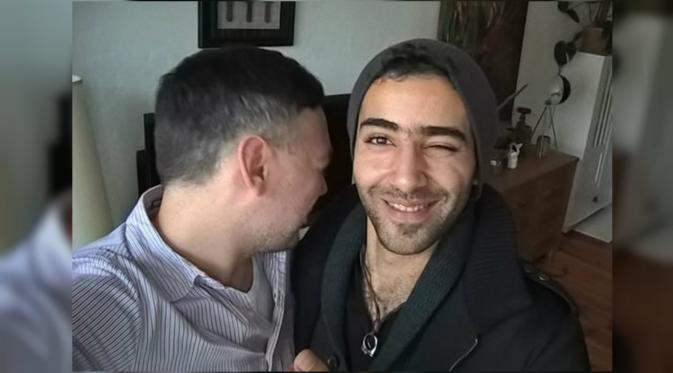 Pasangan LGBT asal Jerman berharap dapat memberikan sudut pandang yang berbeda terhadap krisis pengungsi Suriah melalui sebuah unggahan sederhana melalui Facebook. (Oddee.com)