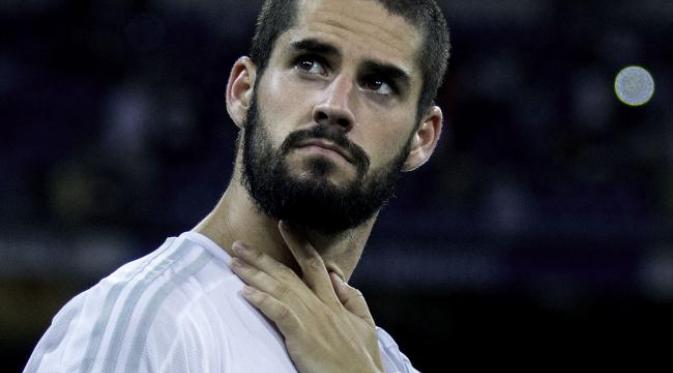 Pelatih baru Real Madrid, Zinedine Zidane, memastikan takkan menjual Isco pada bursa transfer Januari. (Bleacher Report)