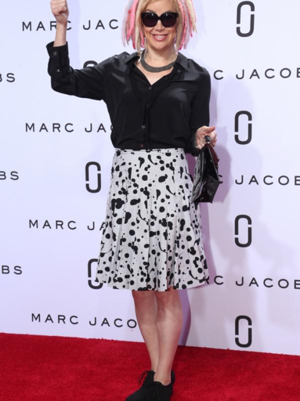 Marc Jacobs bekerjasama dengan Lana Wachowski untuk iklan koleksi musim seminya tahun ini. Sumber : glamouronline.com