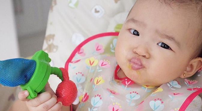 Thalia, putri Ruben Onsu memperlihatkan wajah gemasnya (Instagram)