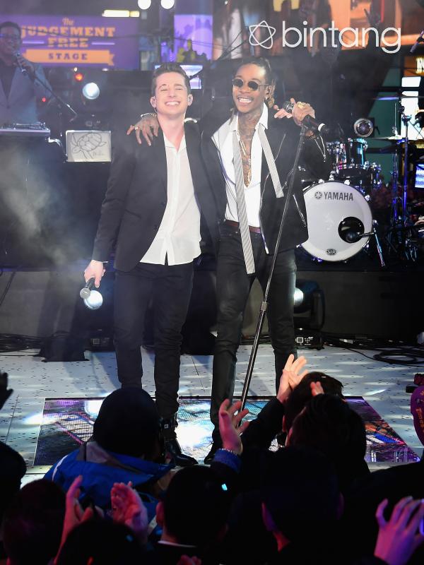 Wiz Khalifa dan Charlie Puth (AFP/Bintang.com)