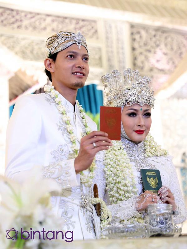 Foto Akad Nikah Fedi Nuril dan Vanny Widyasasti (Nurwahyunan/bintang.com)