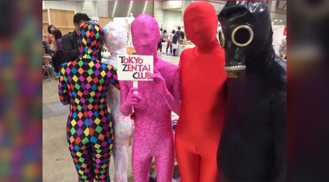 Anggota Zentai datang dari segala kalangan, usia, dan profesi. (foto: Facebook/Zentai Gallery)