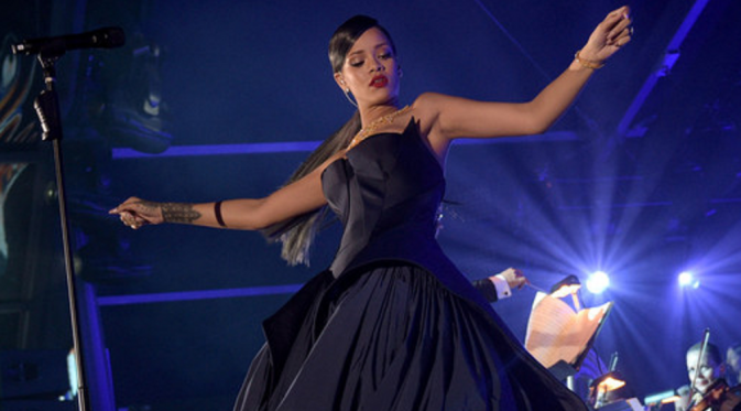 Pesta bintang dalam ajang penghargaan bergengsi Grammy Awards, termasuk penampilan dari Rihanna (EntertainmentNews)