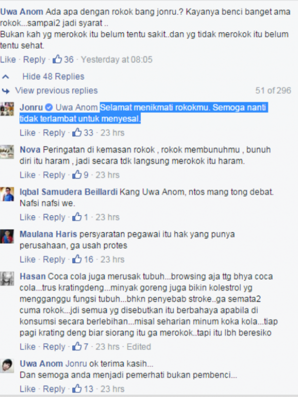 Jonru sepertinya malas untuk menanggapi ajakan Kombes Pol Krishna Murti untuk ikut perangi teroris, dia lebih suka membahas soal rokok!
 
