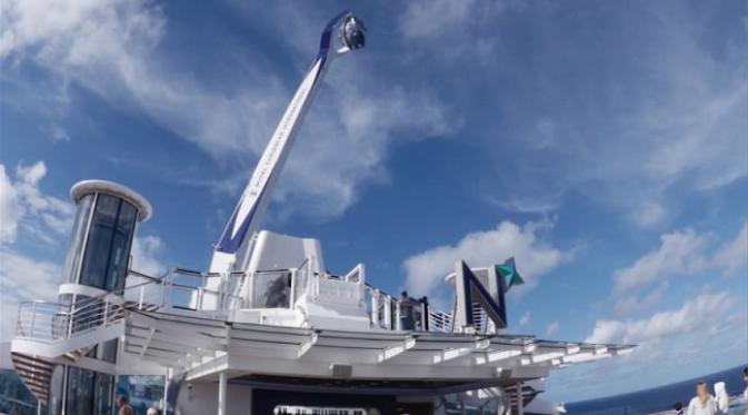Kapal pesiar ini memiliki kapsul yang akan membawa Anda ke ketinggia 300 kaki (sumber. Lostateminor.com)