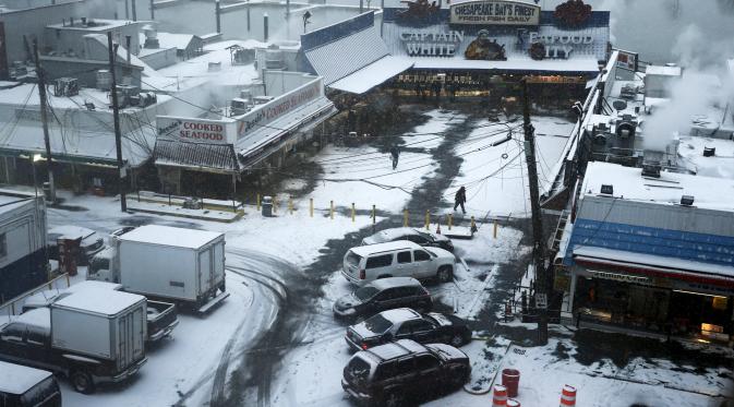 9 orang tewas akibat badai salju dahsyat menerjang Pantai Timur AS (Reuters)