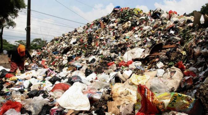 Selain itu, wajah akan ditampilkan dalam sebuah spanduk yang dipajang di jalanan. (Via: photo.liputan6.com)