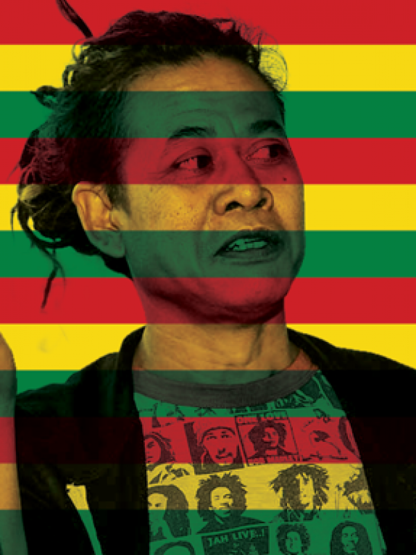 Penyanyi reggae Tonny Q Rastafara ikut berduka dengan meninggalnya istri Tukul Arwana. (Liputan6.com)