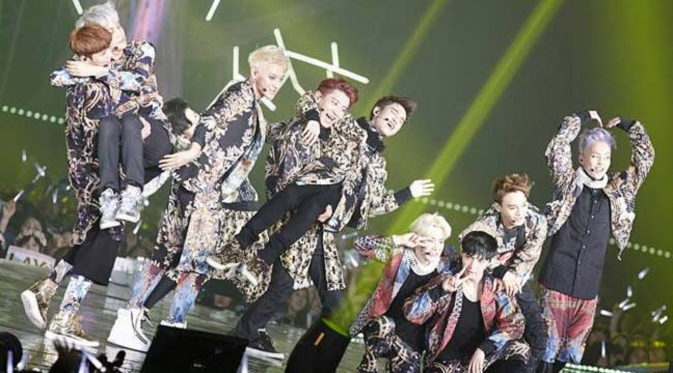 EXO mengumumkan untuk menambah jadwal konser EXO Planet, penggemar mengungkapkan kebahagiaan melalui Twitter. Seperti apa ceritanya?