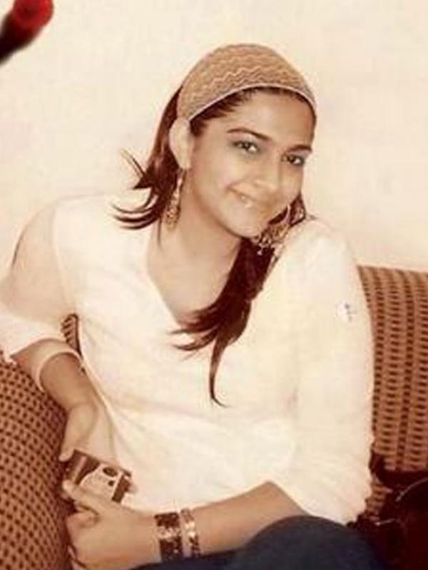 Sonam Kapoor (via mtvindia.com)