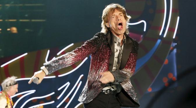 Gaya Vokalis The Rolling Stones, Mick Jagger (REUTERS/Rodrigo Garrido)