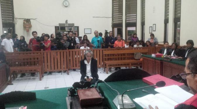 Jaksa menuntut Margriet hukuman penjara seumur hidup (Liputan6.com/Dewi Divianta)