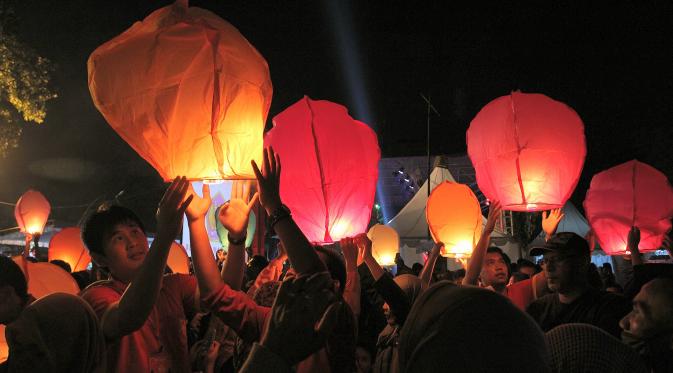 Ada Lampion Terbang Di Solo Imlek Festival 2016. Sumber : liputan6.com.
