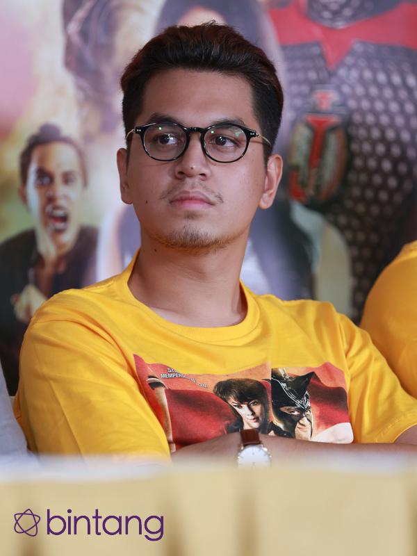 Pria kelahiran Jakarta, 28 Juli 1993 itu, tahun ini ingin fokus di film. Mengawali tahun wajahnya berubah menjadi tonggos dalam film barunya. (Deki Prayoga/Bintang.com)