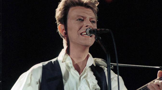 David Bowie. Meninggal pada 10 Januari 2016 di usia 69 tahun. Musisi legendaris ini tutup usia karena menderita kanker hati yang telah dideritanya selama 18 bulan. (Bintang/EPA)