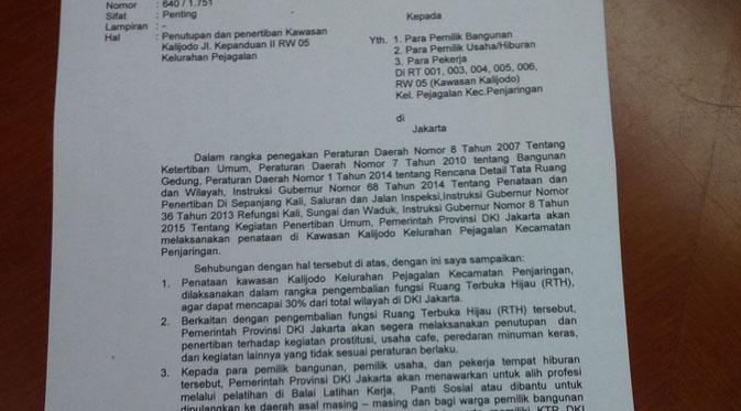 Surat edaran yang diterbitkan oleh Walikota Jakarta Utara Rustam Effendi untuk warga Kalijodo. (Liputan6.com/Hanz Jimenez Salim)