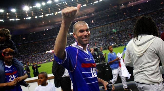 Legenda tim nasional Prancis, Zinedine Zidane, di ajang Piala Dunia 1998. (AFP/Guillaume Baptiste)
