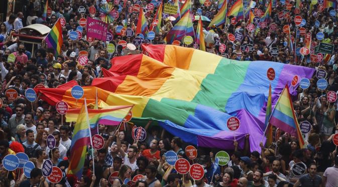 Psikiater Sebut LGBT adalah Penyakit dan Bisa Menular | via: efekgila.com