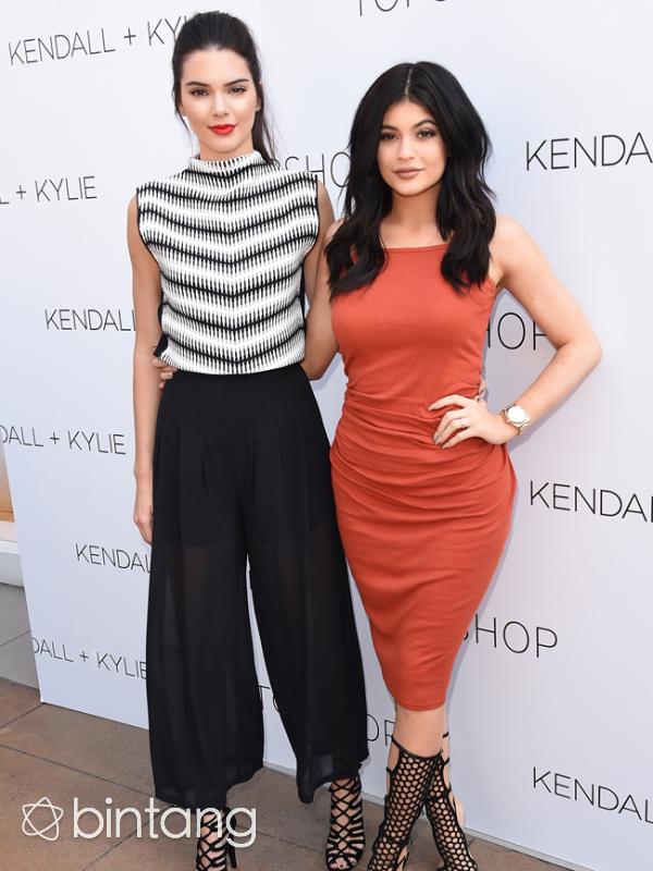 Kendall Jenner dan Kylie Jenner (AFP/Bintang.com)