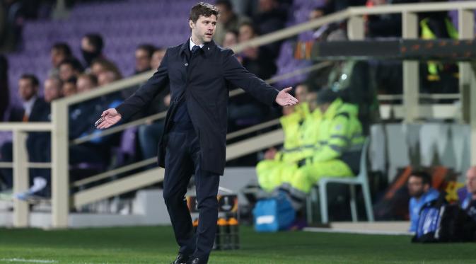 Reaksi Manajer Tottenham Hotspur, Mauricio Pochettino saat mendampingi timnya bersua Fiorentina pada Leg 1 Babak 32 Besar Liga Europa, di Stadion Artemio Franchi, Kamis (18/2/2016) dini hari WIB. Pochettino dianggap sukses mengubah timnya menjadi raksasa 
