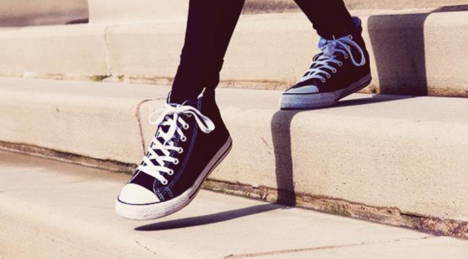 [Bintang] sepatu yang nyaman dan simpel. (via: istimewa)