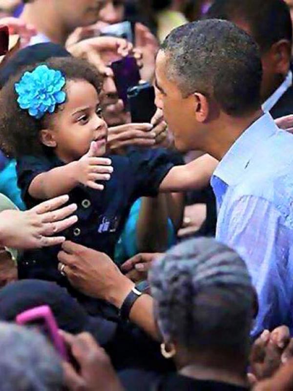 Obama merupakan sosok yang hangat membuat anak-anak nyaman berada di dekanya