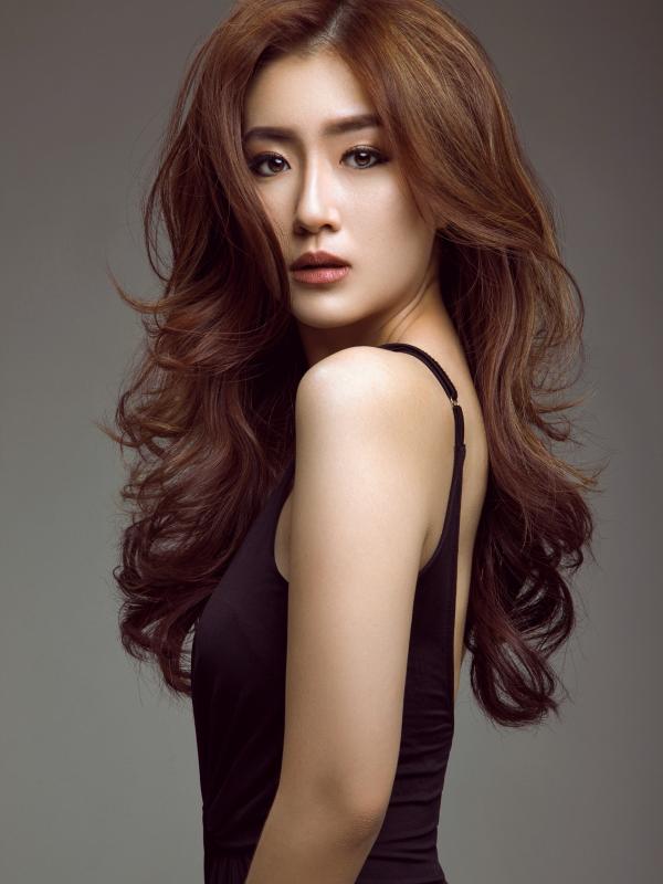 Tren tata dan warna rambut 2016 dari Stephanie Martina