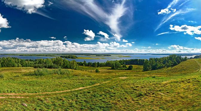 Danau Strusta di Belarusia (Wikipedia)