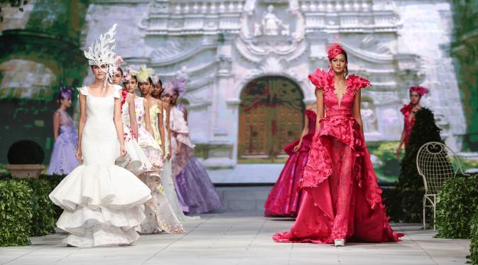 Fashion Show Fetty Rusli. (Desmond Manullang/Bintang.com)