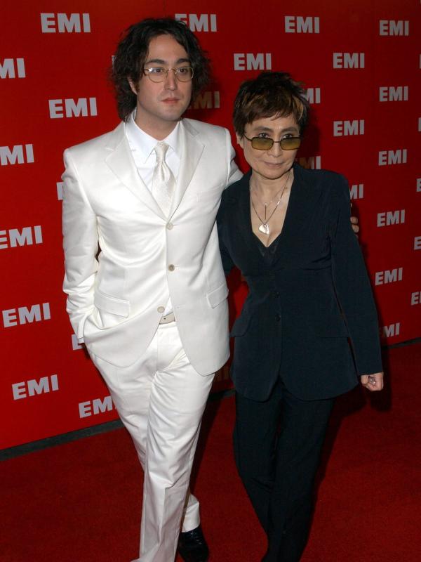 Yoko Ono dan Sean Lennon (Bintang/EPA)