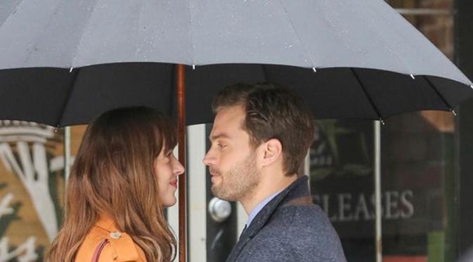 Dakota Johnson-Jamie Dornan (Mirror.co.uk)