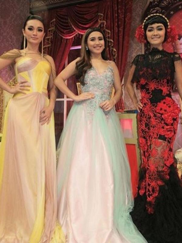 Ayu Ting Ting, Julia Perez, dan Zaskia Gotik (Instagram/@ayutingting92)