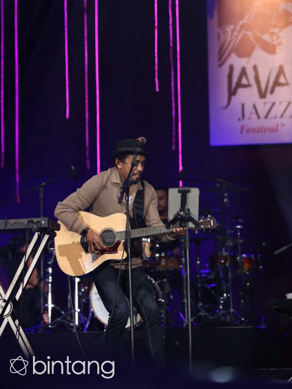 Glenn Fredly di Java Jazz Festival 2016 (Andy Masela/Bintang.com)