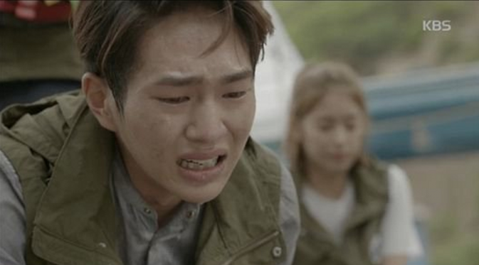 Onew `SHINee` saat beraksi di drama Descendants of the Sun bersama Song Joong Ki dan Song Hye Kyo.