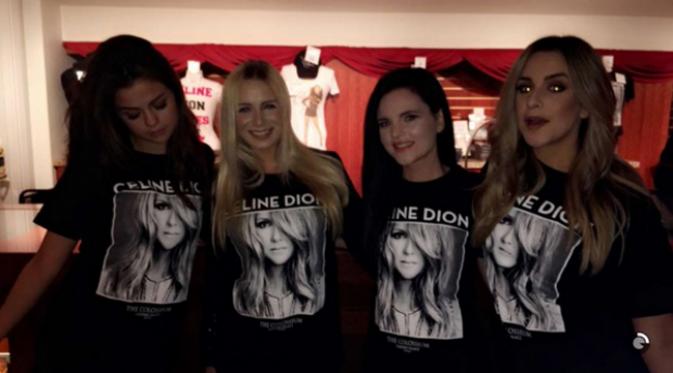 Selena Gomez dan teman-temannya menghadiri konser Celine Dion (Source: Snapchat) 