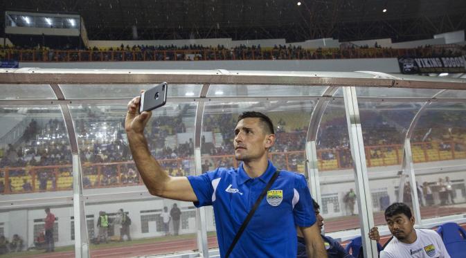 Juan Belencoso didatangkan Persib Bandung dari klub Hongkong, Kitchee SC. (Bola.com/Vitalis Yogi Trisna)