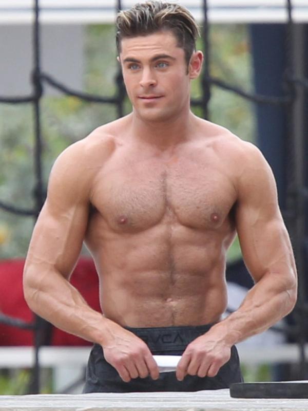 Zac Efron bermain di film Mike and Dave Need Wedding Dates [foto: hollywoodlife]