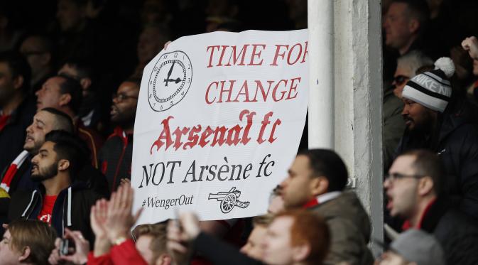 Kelompok suporter Arsenal yang kecewa menginginkan Arsene Wenger hengkang