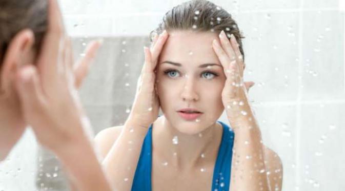 Inilah mengapa Anda sebaiknya mengganti cuci muka dengan ritual lain di pagi hari