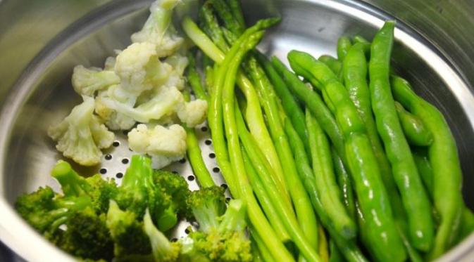 Mengukus Sayuran. Foto: pinterest
