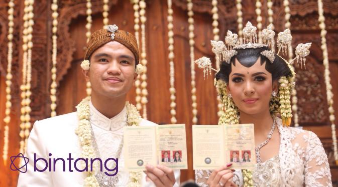 Akad nikah Alisia Rininta dan Novian Herbowo (Andy Masela/Bintang.com)