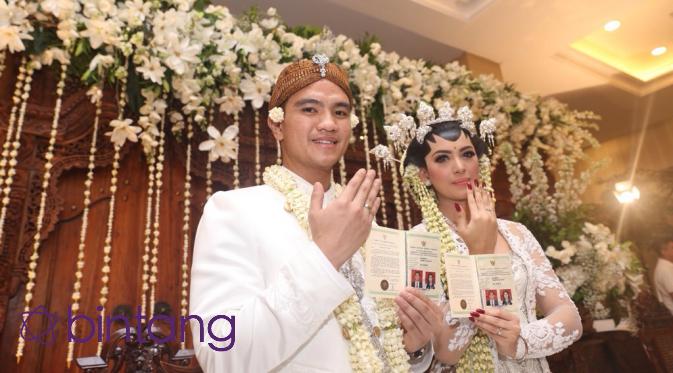 Alisia Rininta dan Novian Herbowo saat menggelar jumpa pers (Andy Masela/Bintang.com)