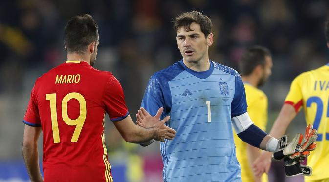 Iker Casillas tidak lagi memperkuat timnas Spanyol.