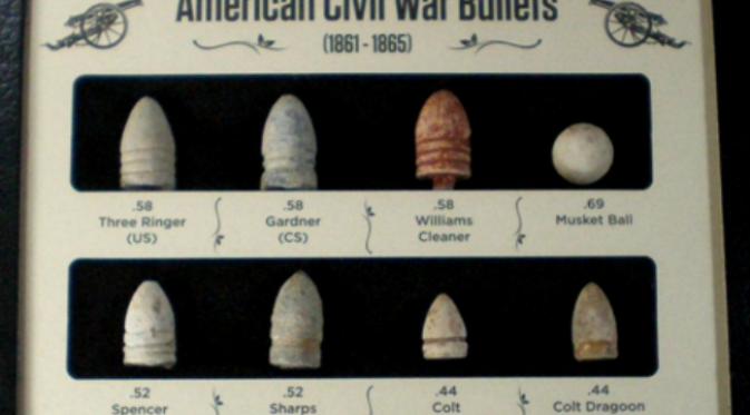 Sejumlah jenis peluru senapan dalam masa Perang Sipil. (Sumber americanwarrelics.com)