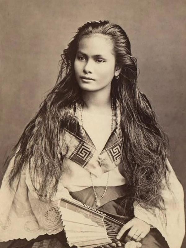 Luzon Woman From The Philippines (Via: boredpanda.com)